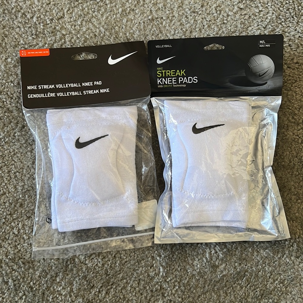 Volleyball knee pads